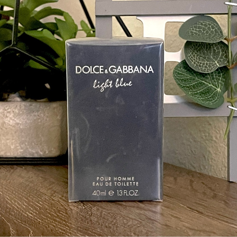 FIRM PRICE ‼️ Dolce & Gabbana Light Blue Pour Homme Eau de Toilette 40 ml